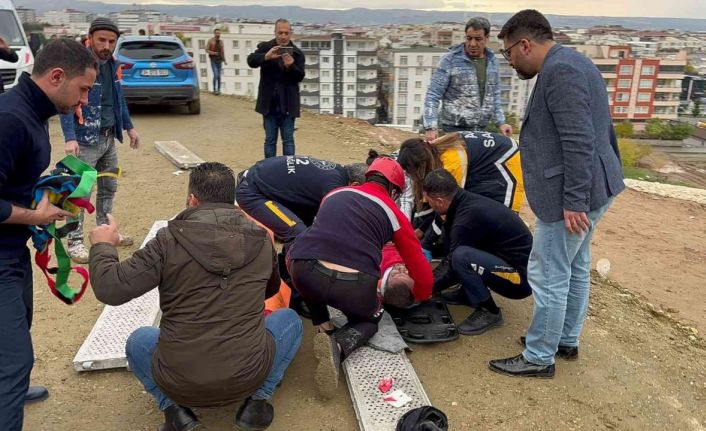 Batman Valiliğinden cami külliyesi çökmesi hakkında açıklama: 1 ölü, 19 yaralı