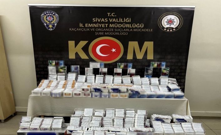 Bir şahsa ait iş yerinde ve araç yapılan aramada bol miktarda kaçak tütün ele geçirildi