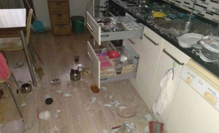 Düzce’de en büyük hasar dolapların devrilmesi ve ev eşyalarının kırılması ile meydana geldi