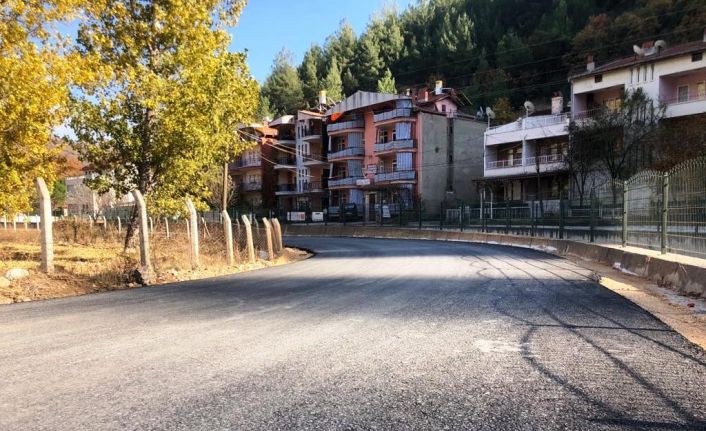 Emet Dereli Termal Turizm Merkezi yoluna 6,5 kilometre sıcak asfalt