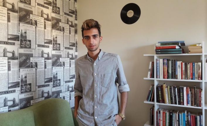 Eski sevgilisini darp ettiği iddia edilen şarkıcı Çağatay Akman’a 10 yıla kadar hapis talebi