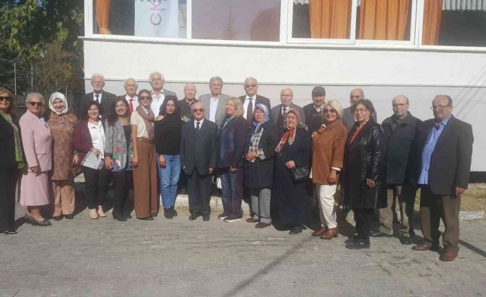 Eskişehirli 68 yaşında Halk Ozanı ve Devlet Sanatçısı Kâmil Sayın’a vefa etkinliği düzenlendi