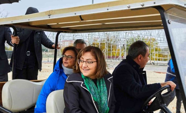 Gazi kenti süsleyen ağaç ve çiçekler Oğuzeli fidanlığında üretiliyor