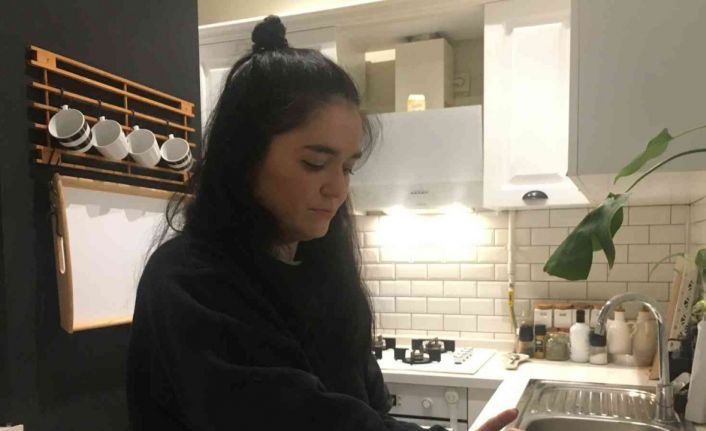 Güngören’de bir kadının pişmesi için ocağa koyduğu süt bomba gibi patladı