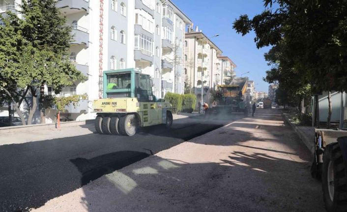 Güzelyurt mahallesinde  sıcak asfalt serim tamamlandı