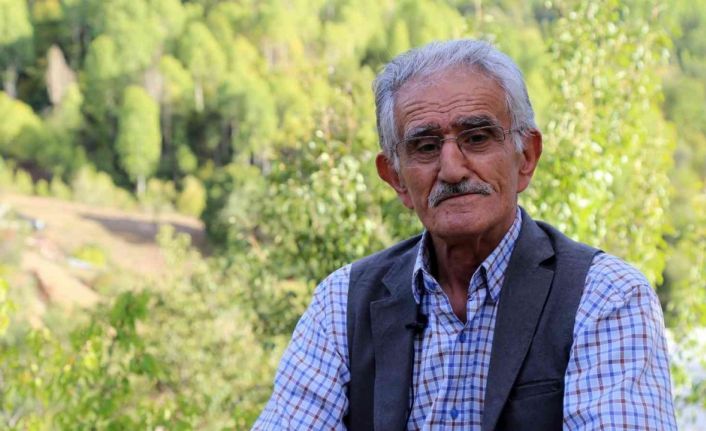 Hem okuyor, hem yazıyor, hem yapıyor, hem çalıyor