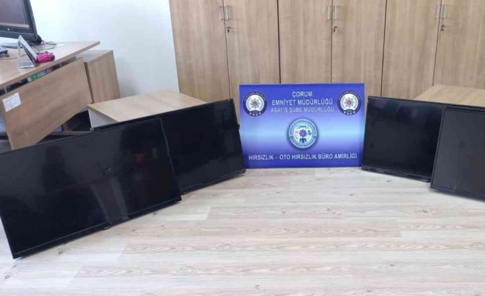 Hırsızlık zanlısı polisten kaçamadı