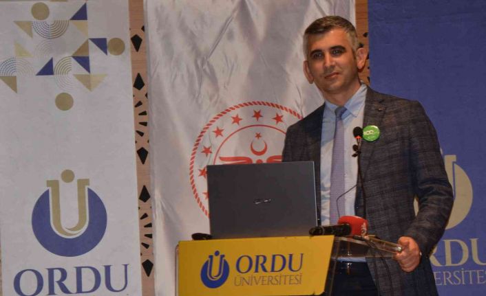 İl Sağlık Müdürü Tüzün: “Teknoloji çağında öğrencilerin ruh sağlığını korumak için çalışmalar yürütüyoruz”