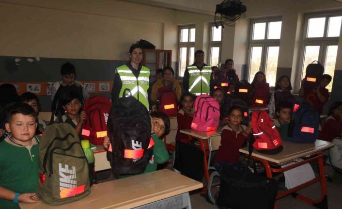 Jandarmadan ateş böcekleri için hayati proje