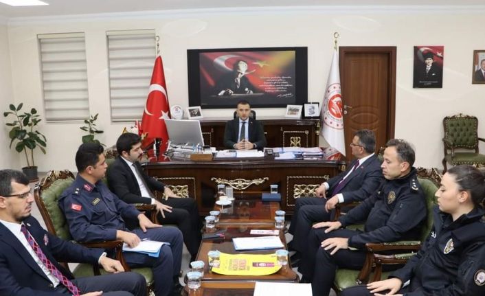 Kadına şiddetle mücadele masaya yatırıldı