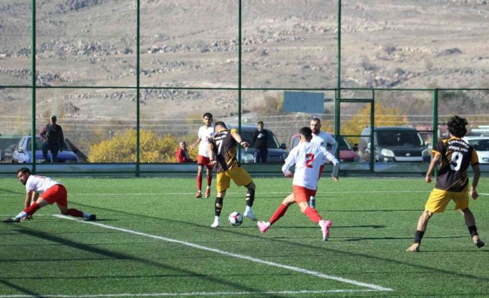 Kayseri Süper Amatör Küme: Kocasinan Şimşekspor: 6- Gençlerbirliği: 0
