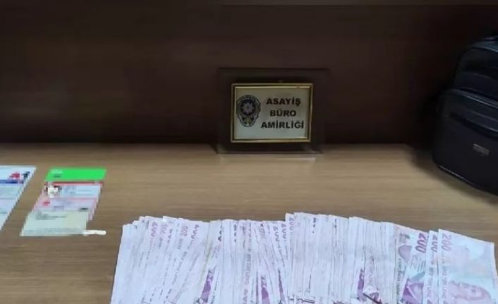 Kırklareli’de Bulgar turistin çantasını çalan şüpheliler yakalandı