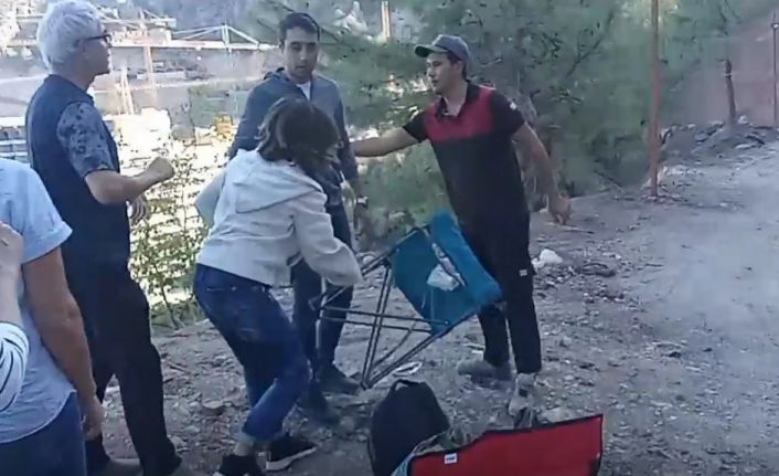 Koyu sahiplenen Sinpaş çalışanları, bölgede piknik yapmak isteyen vatandaşlara müdahale etti