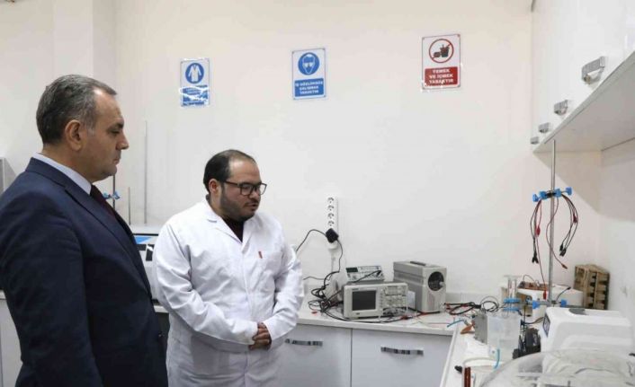 Rektör Altun, Araştırma Merkezleri ve Laboratuvarlarını ziyaret etti