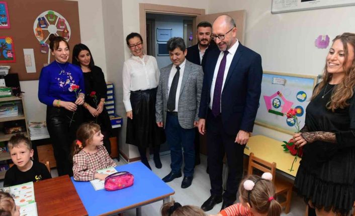 Rektör Erdal lise öğretmenleriyle bir araya geldi