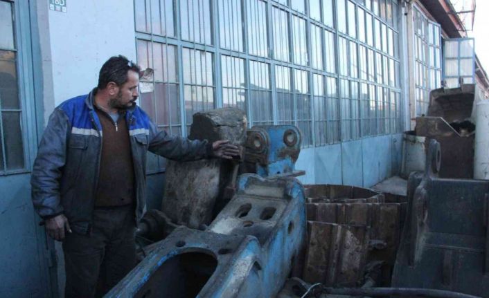 Sanayi esnafının arsız hırsızlarla başı dertte: Hem dükkanları hem müşterilerin araçlarını soydular