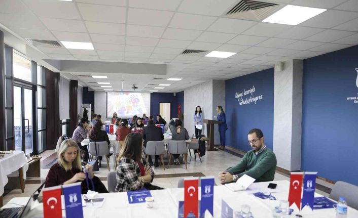 SUBÜ otizm spektrum bozukluğu çalıştayı düzenledi