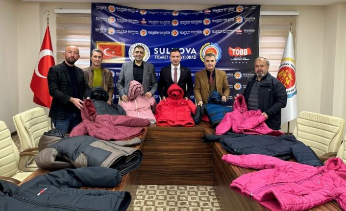 Suluova TSO ve TOBB’dan 500 ihtiyaç sahibi öğrenciye mont yardımı