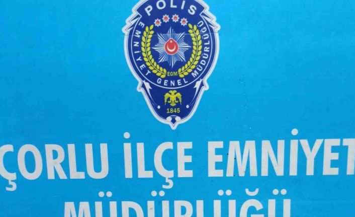 Sürücü ile yaya yol vermeme yüzünden birbirine girdi: 2 gözaltı