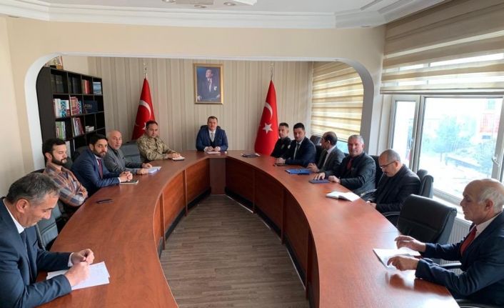 Susuz kaymakamı şube müdürleriyle buluştu