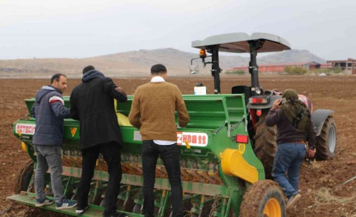 Taşımalı eğitim gören ‘liseli çiftçiler’ tarımda üretim merkezi olma yolunda