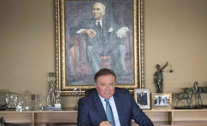 Tek Eğitimci olarak evrensel 50 iş adamı listesine girdi