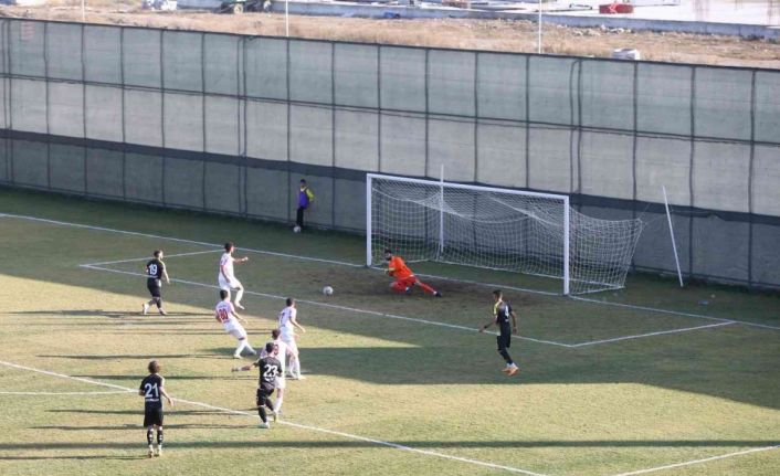 TFF 3. Lig: 1984 Muşspor: 1 - Kepez Belediyespor: 2