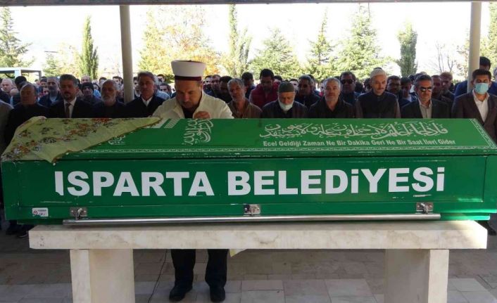 Trafik kazasında hayatını kaybeden üniversiteli genç kız toprağa verildi