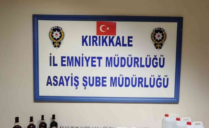 Trende rahatsızlanınca yakayı ele verdi: Yüzlerce hap ile kaçak alkol ele geçirildi