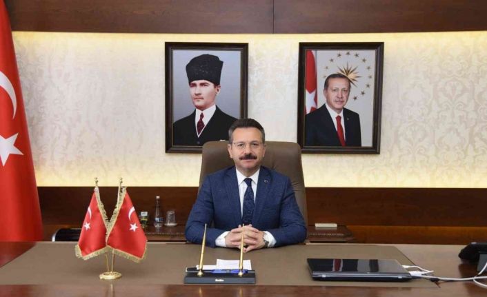Vali Aksoy: “Atatürk, ulusal bağımsızlığımızın simgesidir”
