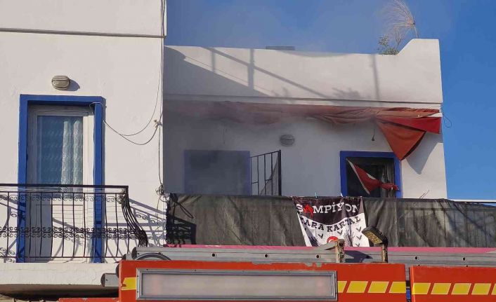 Yangını söndürmeye çalışırken yaralandı