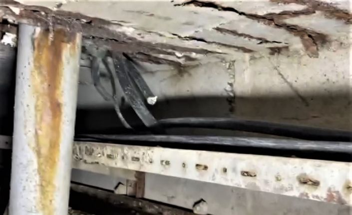 Yer altından kilometrelerce yürüyerek elektrik kablolarını çalan hırsızlar hal esnafını canından bezdirdi