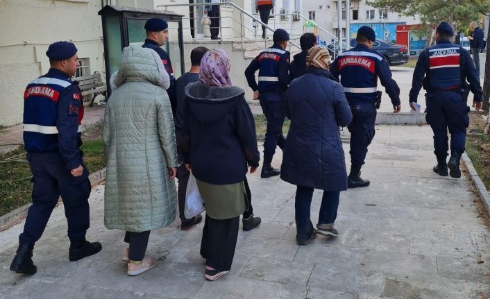 Yunanistan ve Bulgaristan’a kaçmaya çalışan 77 terör örgütü üyesi tutuklandı