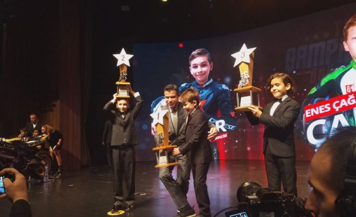 11 yaşındaki minik motosiklet sporcusu Çağatay Çoklar Türkiye 2.si oldu