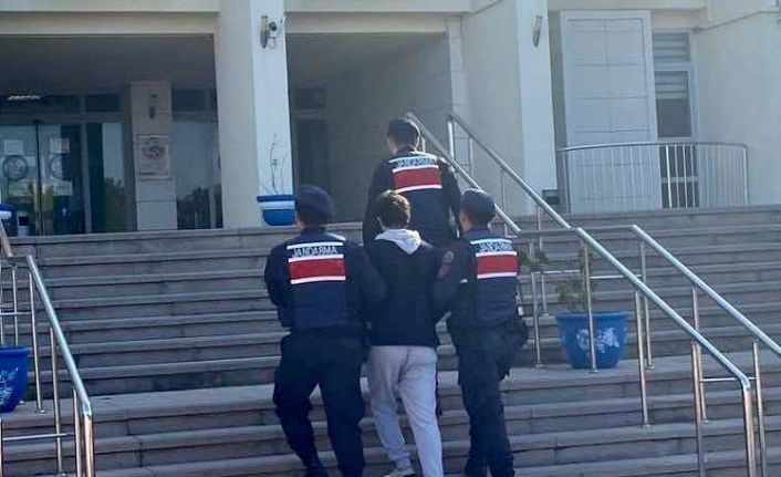 22 yıl 5 ay kesinleşmiş hapis cezası ile aranıyordu