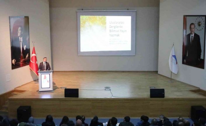 AİÇÜ’de “Uluslararası Dergilerde Bilimsel Yayın Yapma Eğitimi” semineri düzenlendi
