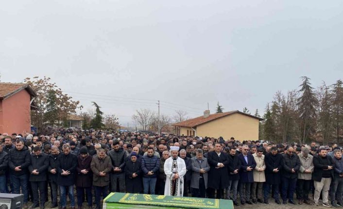 AK Parti Çorum İl Genel Meclis Üyesi Süleyman Ateş, son yolculuğuna uğurlandı