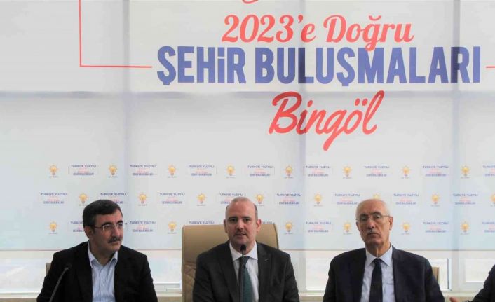 AK Parti Genel Başkan Yardımcısı İleri: ’’Türkiye’de, yurt içinde bulamadıkları vizyonu maalesef yabancı danışmanlar ile bulmaya çalışıyorlar’’