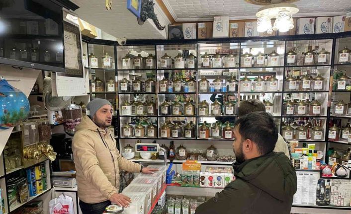 Artan grip vakaları vatandaşları alternatif tıpa yönlendirdi, aktarların yüzü güldü