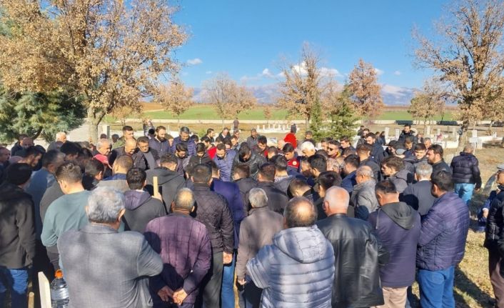 Askerden yeni dönen öğretmen adayı hayatını kaybetti