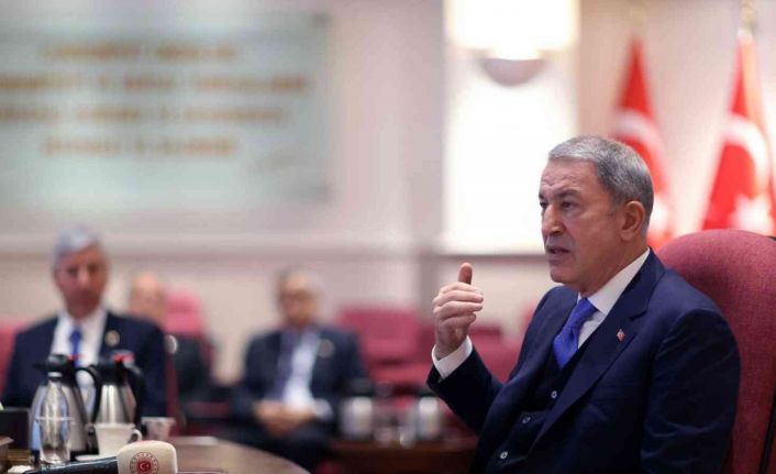 Bakan Akar, TEMAD Başkanı Dürgen ve beraberindeki dernek yönetimini kabul etti