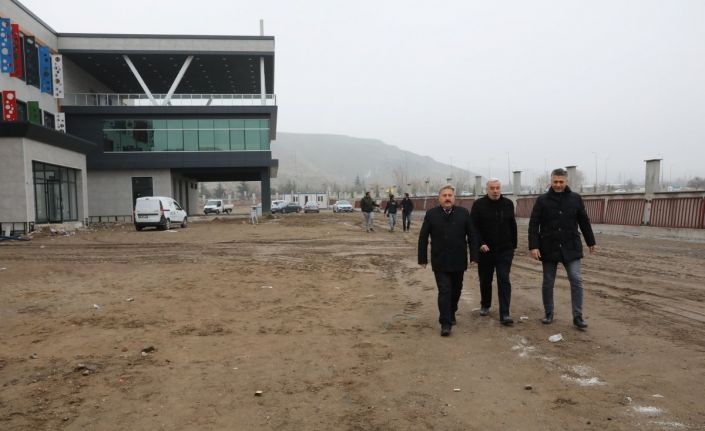 Başkan Palancıoğlu: "Şükrü Baktır İmam Hatip Fen Lisesi çok yakışacak"