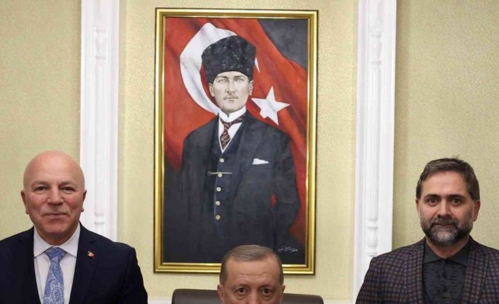 Başkan Sekmen ve Başkan Uçar 2022’nin en başarılı başkanları seçildi