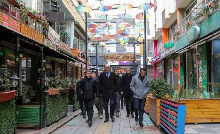 Başkan Vekili Aydın: “Esnafımızı çok önemsiyoruz”