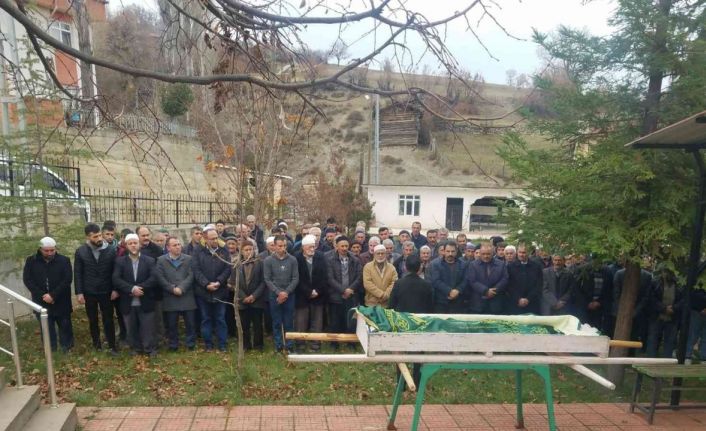 Basketbol potasına sıkışarak ölen minik Metehan son yolculuğuna uğurlandı