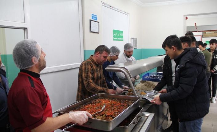 Bitlis’te 18 bin 500 öğrenciye ücretsiz yemek hizmeti