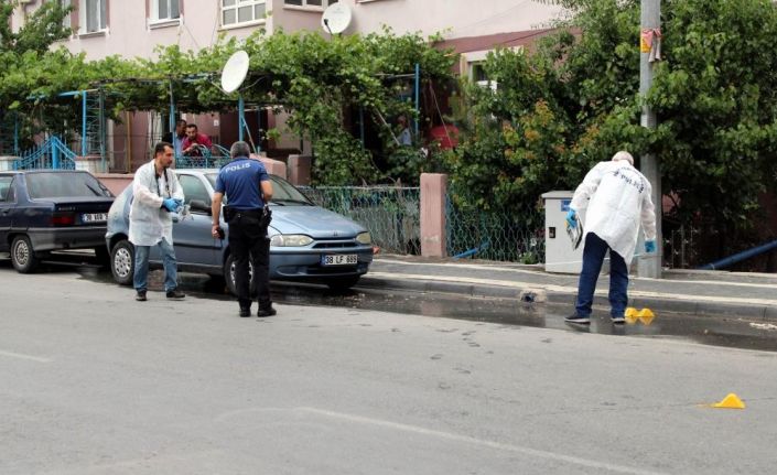 Boşandığı eşi ve arkadaşına sokak ortasında kurşun yağdıran şahıs: “Niyetim vurmak değildi”