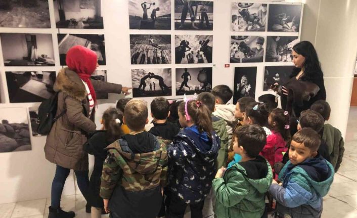 BursaFotoFest’e öğrenci çıkarması