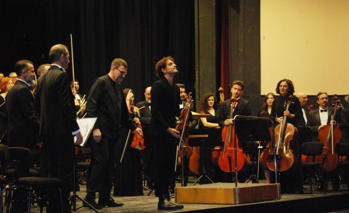 ÇDSO iki yıldızı ağırladı