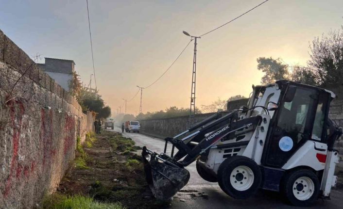Ceyhan’da 560 adet yeni çöp konteyneri hizmete sunuldu